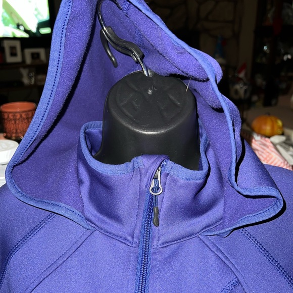 Champion Zip Up Lightweight Jacket - Picture 6 of 13